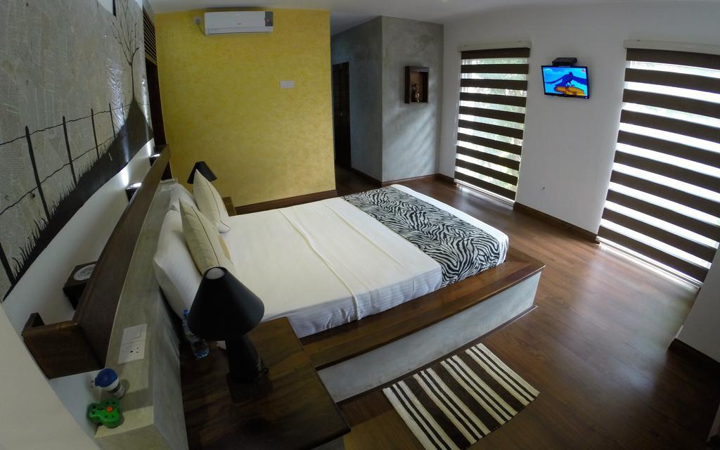 Winter Villa Канди Екстериор снимка