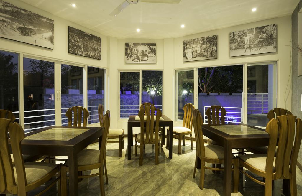 Winter Villa Канди Екстериор снимка